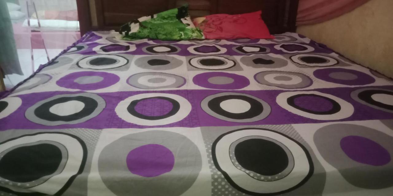 Agus Family Homestay Labuan Bajo Eksteriør billede