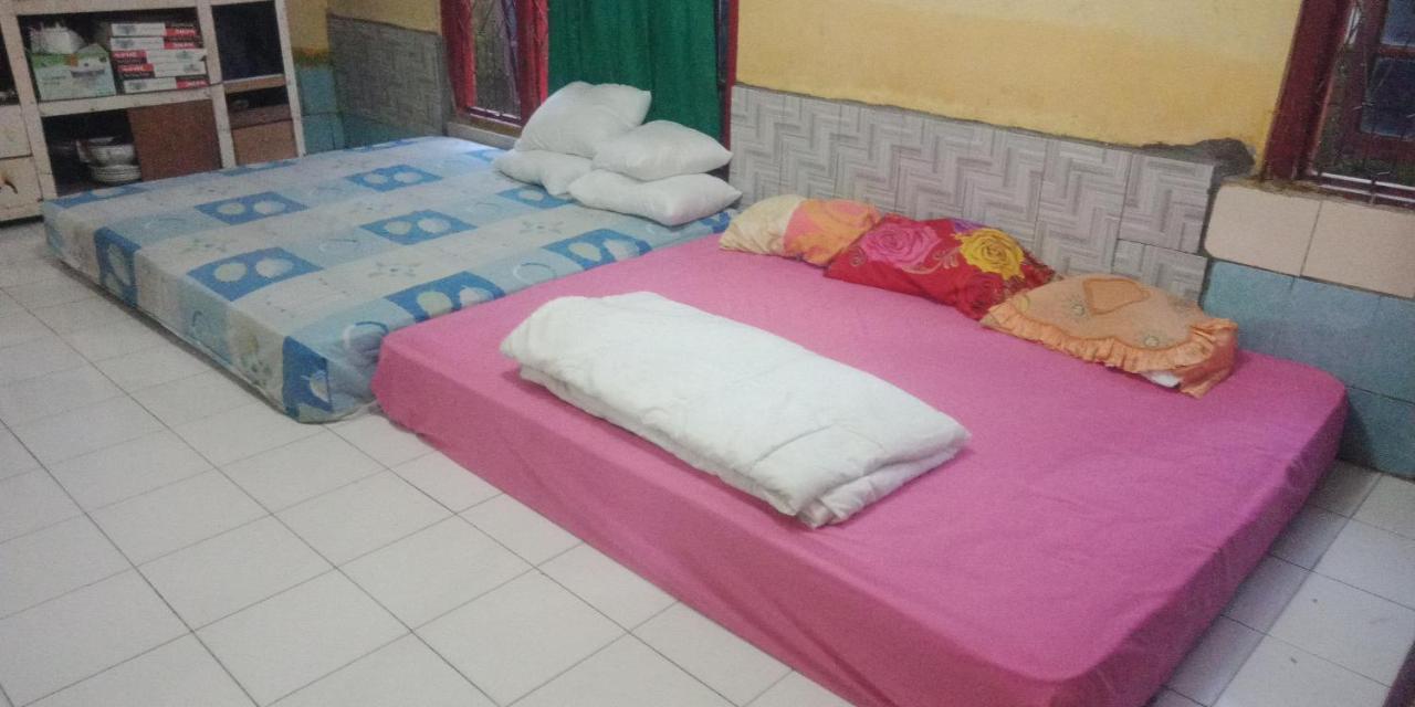 Agus Family Homestay Labuan Bajo Eksteriør billede