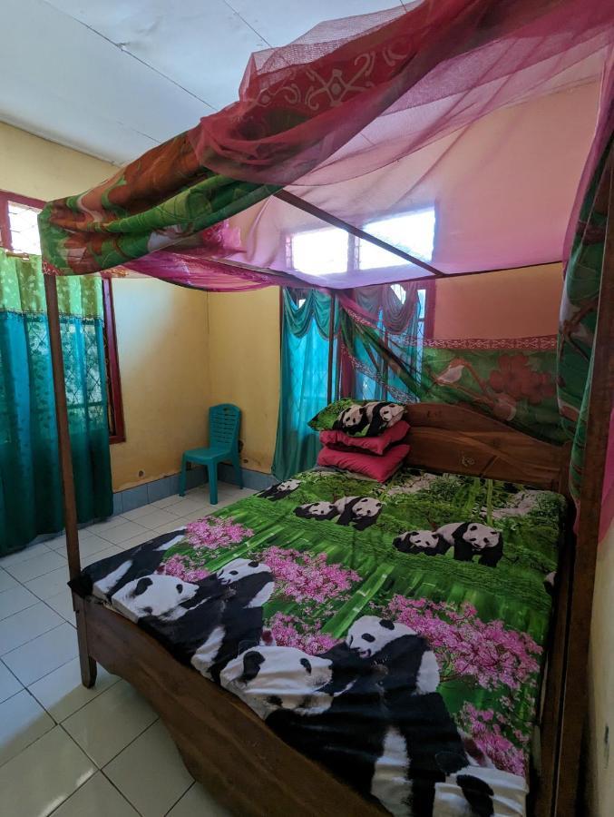 Agus Family Homestay Labuan Bajo Eksteriør billede