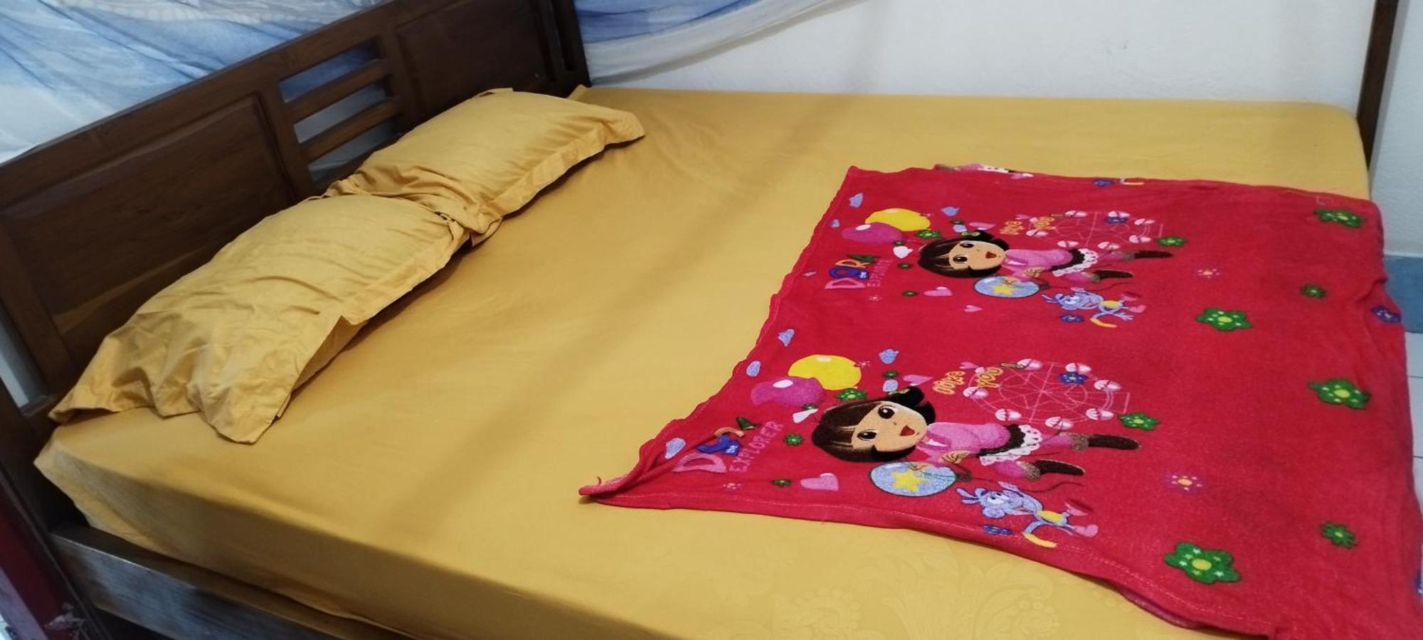 Agus Family Homestay Labuan Bajo Værelse billede